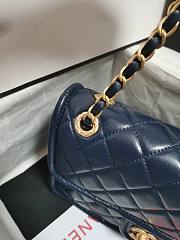 Chanel Flap Bag Lambskin Navy Blue Size 25 x 8 x 17 cm - 3