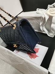 Chanel Flap Bag Lambskin Navy Blue Size 25 x 8 x 17 cm - 2