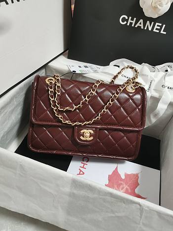 Chanel Flap Bag Lambskin Red Size 25 x 8 x 17 cm