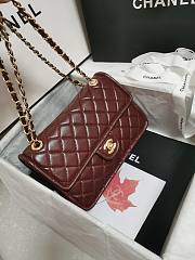 Chanel Flap Bag Lambskin Red Size 25 x 8 x 17 cm - 6