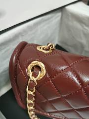 Chanel Flap Bag Lambskin Red Size 25 x 8 x 17 cm - 2