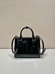 Prada Saffiano Galleria Patent Black Bag Size 20 x 15 x 9.5 cm - 2