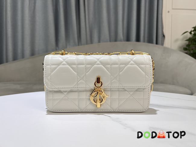 Dior Chain Bag White Size 20 cm - 1