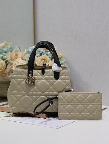 Dior Tojour Hand Bag Size 28.5 x 19 x 21.5 cm