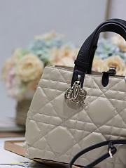 Dior Tojour Hand Bag Size 28.5 x 19 x 21.5 cm - 3