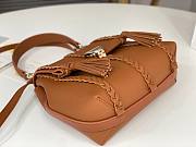 Chloe Penelope Gold Coin Bag Medium Brown Size 25 x 20 x 10 cm - 2