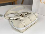 Chloe Penelope Gold Coin Bag Medium White Size 25 x 20 x 10 cm - 3