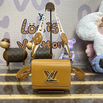 Louis Vuitton Twist Traveler Small M24758 Caramel Size 19 x 15 x 9 cm