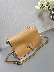 Prada Brushed Leather Brown Size 23 x 15 x 8.5 cm - 5