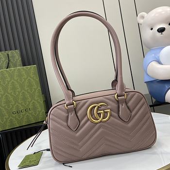 Gucci GG Marmont Small Handbag Nude Pink Size 25.5 x 15.5 x 6.5 cm
