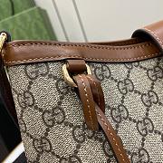 Gucci Padlock Medium Shoulder Bag Brown Size 32.5 x 24 x 5.5 cm - 2