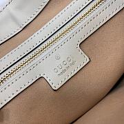 Gucci Padlock Medium Shoulder Bag White Size 32.5 x 24 x 5.5 cm - 4