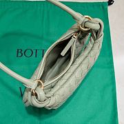 Bottega Veneta Gemelli Shoulder Bag Size 24.5 x 19 x 7 cm - 3