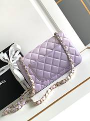 Chanel Flap Bag Lambskin Light Purple Size 20 cm - 3