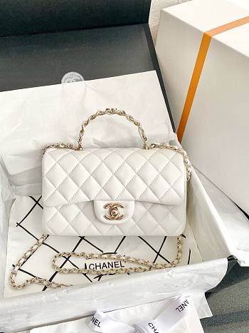 Chanel Flap Handle Bag Mini White Size 20 x 6.5 x 12 cm