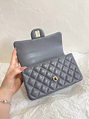 Chanel Flap Handle Bag Mini Grey Size 20 x 6.5 x 12 cm - 3