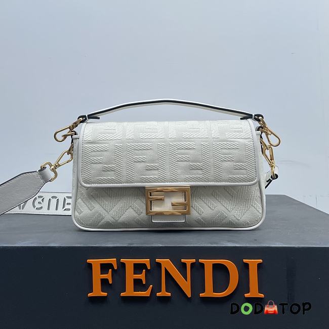 Fendi Baguette White FF Size 26 x 13 x 6 cm - 1