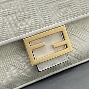 Fendi Baguette White FF Size 26 x 13 x 6 cm - 4