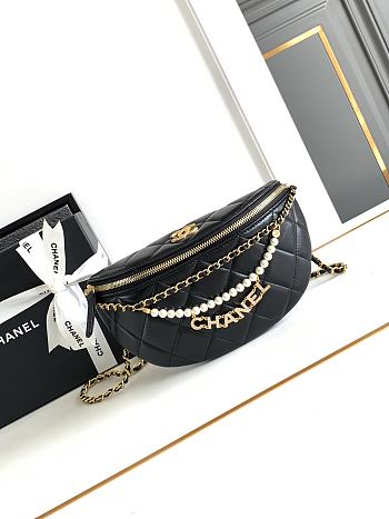 Chanel Pearl Chain Waist Bag Black Size 17 x 24 x 11 cm