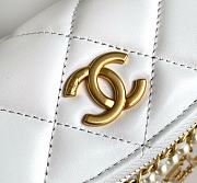 Chanel Pearl Chain Waist Bag White Size 17 x 24 x 11 cm - 2