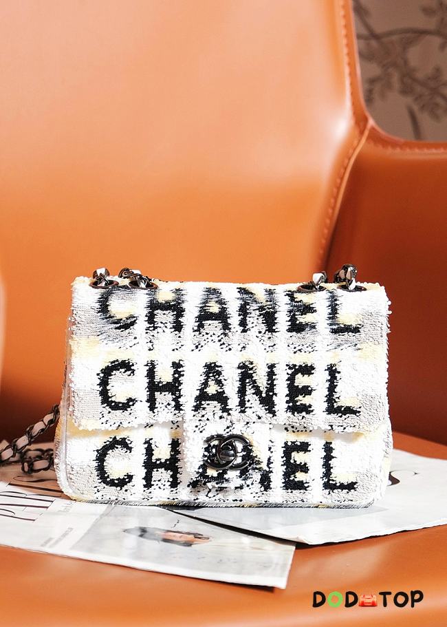 Chanel Sequin CF Black/White Size 20 cm - 1