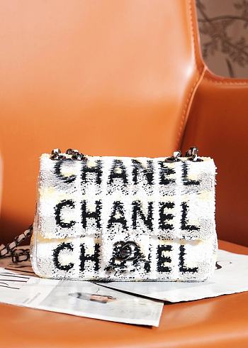 Chanel Sequin CF Black/White Size 20 cm