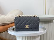 Chanel Pearl Handle Bag Gray Size 23.5 × 6.5 × 13.5 cm - 1