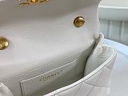 Chanel Pearl Handle Bag White Size 19.5 x 12.5 x 6 cm - 6