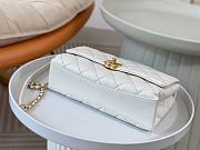 Chanel Pearl Handle Bag White Size 23.5 × 6.5 × 13.5 cm - 6