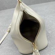 Jacquemus Le Calino Leather Top White Bag Size 33 x 14 x 25 cm - 2