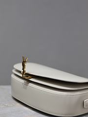 YSL Voltaire Half-Moon Bag White Size 24 × 15 × 5 cm - 5