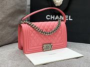 Chanel Boybag Pink Caviar Leather Size 25 cm - 6