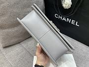 Chanel Boybag Grey Silver Hardware Caviar Leather Size 25 cm - 4