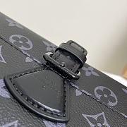 Louis Vuitton Montsouris Monogram Eclipse Size 22 × 11 × 5 cm - 3