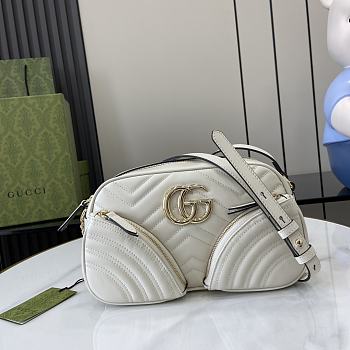 Gucci GG Marmont Small Shoulder Bag White Size 24.5 x 15 x 9 cm