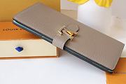 Louis Vuitton LV Vertical Wallet Size 11 x 19 x 1.7 cm - 2