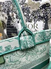 Dior Book Tote Green Tiger Medium Size 36 × 27 × 16 cm - 4