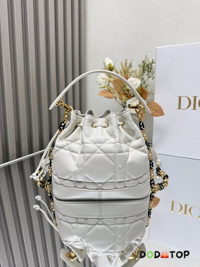 Dior Jolie Bucket Bag White Size 17 x 16 x 9 cm - 1