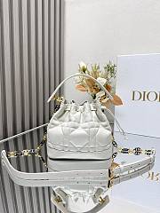 Dior Jolie Bucket Bag White Size 17 x 16 x 9 cm - 4