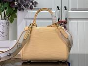 Louis Vuitton Cluny Mini Bag Apricot Size 20 x 16 x 7.5 cm - 6