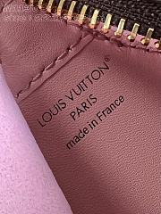 Louis Vuitton LV Bloom Pouch M11672 Pink Size 22.5 x 13 x 13 cm - 5