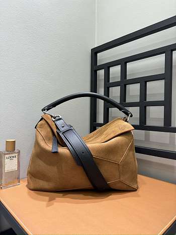  Loewe Puzzle Edge Large Leather Size 36.5 x 23 x 19 cm