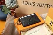 Louis Vuitton LV Charm Card Holder M82132 Black Size 10.2 x 7.3 x 0.3 cm - 3