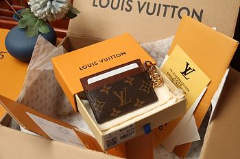 Louis Vuitton LV Charm Card Holder M82739 Monogram Brown Size 10.2 x 7.3 x 0.3 cm