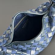 Bottega Veneta Hop Small Bag Blue Size 41 x 20.5 x 7.5 cm - 5