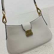 Miu Miu Leather Hobo Handbag White Size 28 x 15 x 4 cm - 2