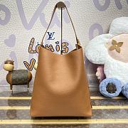 Louis Vuitton Low Key Hobo Handbag M24856 Brown Size 31 x 35 x 18 cm - 4