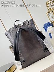 Louis Vuitton Medium Christopher Backpack M11521 Size 38 x 44 x 12.5 cm - 4