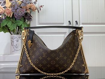 Louis Vuitton Lucky Trunk Handbag M12075 Size 38 x 23 x 1 cm