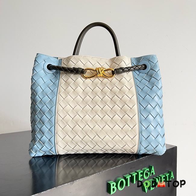 Bottega Veneta Andiamo Woven Handbag Size 32 x 24 x 12 cm - 1